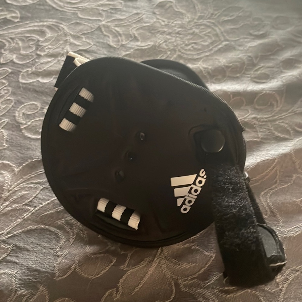 Adidas youth wizard wrestling ear guard.